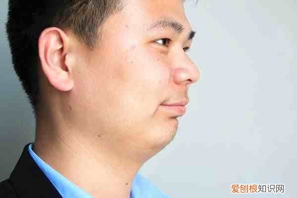 面瘫是怎么发生的 面瘫是什么原因引起的