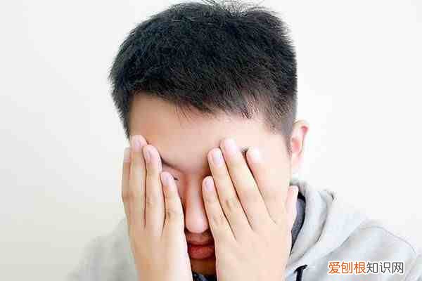 面瘫是怎么发生的 面瘫是什么原因引起的