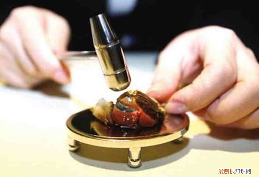 螃蟹不能跟这种食物一起吃 螃蟹不能和什么一起吃