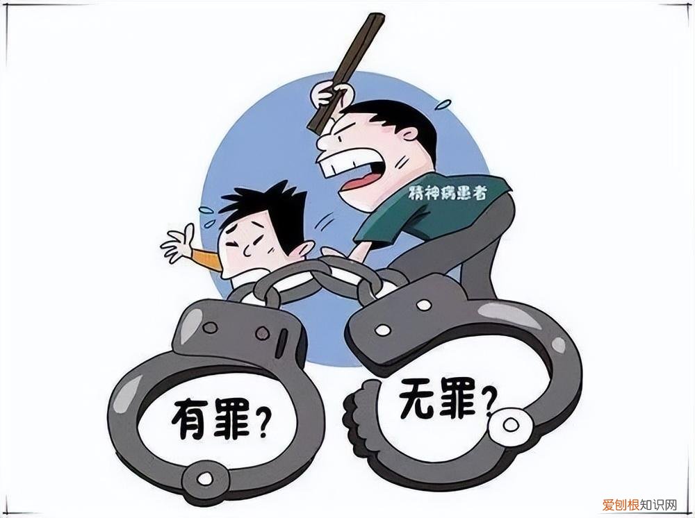 19年河北8岁男孩被父亲关进黑屋，哭声令人心碎，父亲：心如刀割