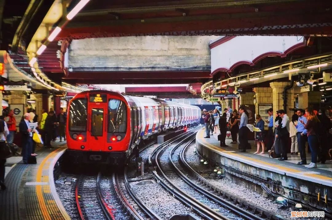 地铁是谁发明的诞生在哪里 世界上第一条地铁诞生于哪里
