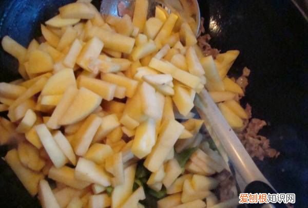 土豆汤的做法，羊肉土豆汤怎么做好吃窍门