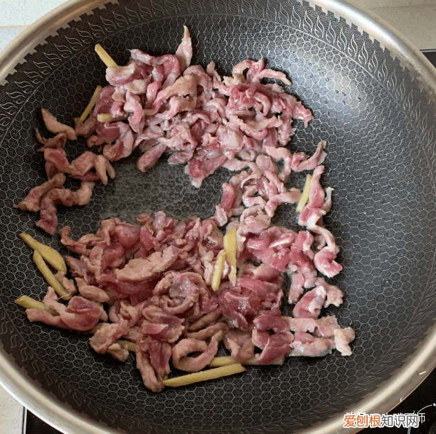 怎样才能炒肉嫩 炒肉嫩的做法