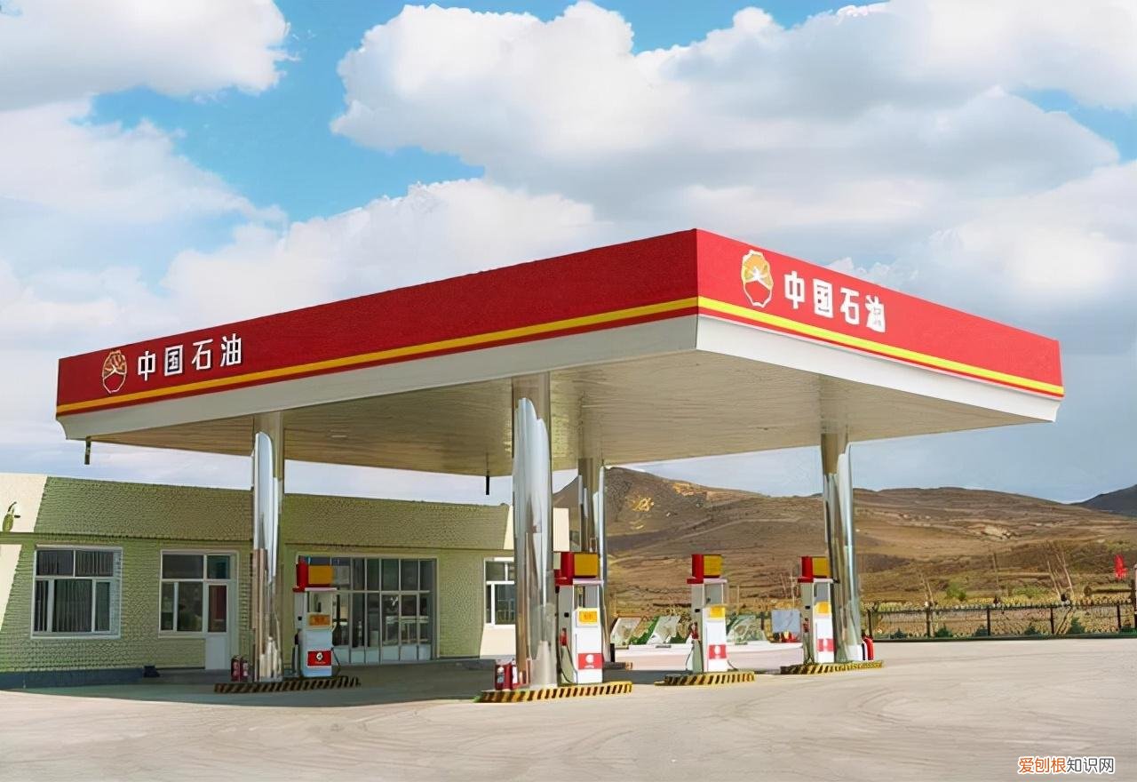 油价调整消息:今天8月18日,加油站调价后92、95、98汽油售价