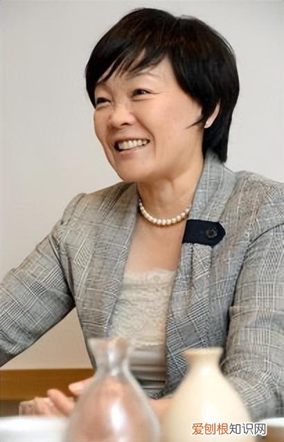 安倍昭惠遭遇车祸：逛夜店、酗酒、追星，日本前第一夫人是个狠人