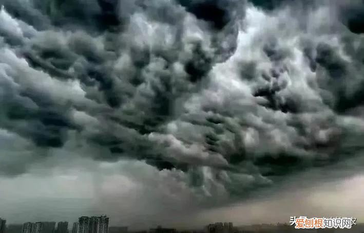 天气预报：4~6号暴雨大雨中心已确认，60年一遇冷夏？看农谚咋说