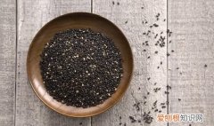 黑芝麻跟白芝麻的区别 如何区别黑芝麻和白芝麻
