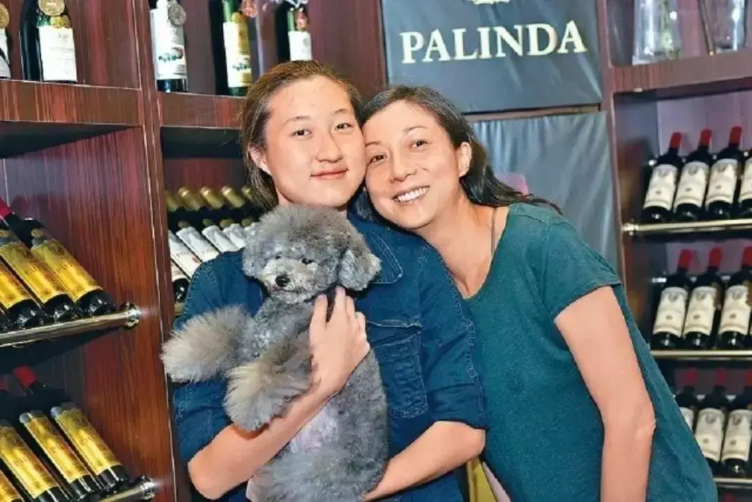 同是成龙亲骨肉，把房祖名和吴卓林一比，差距就出来了