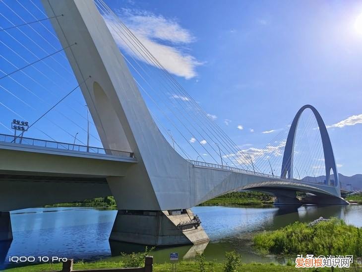 200W超快闪充iQOO,10,Pro评测：真正进入十分钟充满电的时代