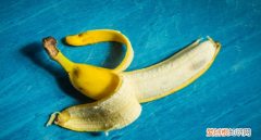 香蕉皮怎么吃能美白,水煮香蕉皮不仅好吃还能去火