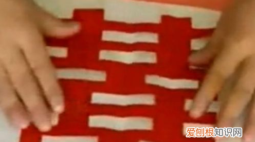 新年剪纸怎么做最简单，剪纸——怎么剪“元旦”两字