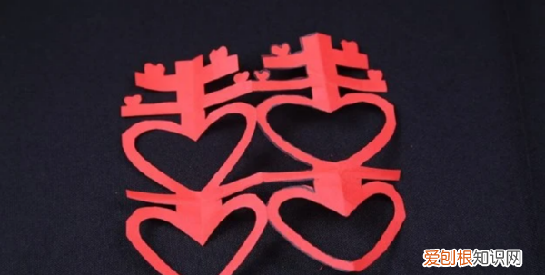 新年剪纸怎么做最简单，剪纸——怎么剪“元旦”两字