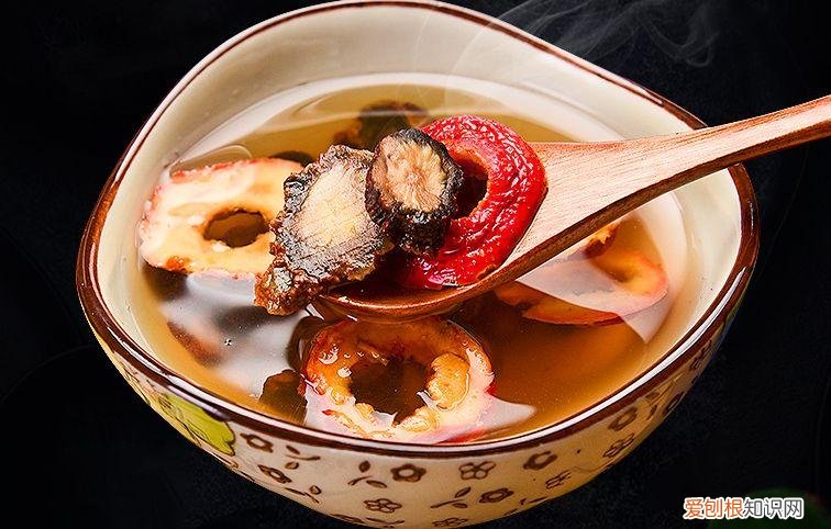 喝山楂水血压正常了 山楂和什么泡水喝降血压