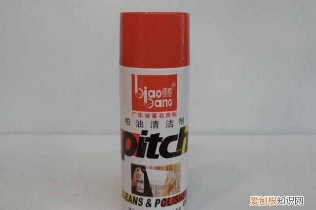 玻璃上的粘胶用什么能去掉 如何去除玻璃上的粘胶