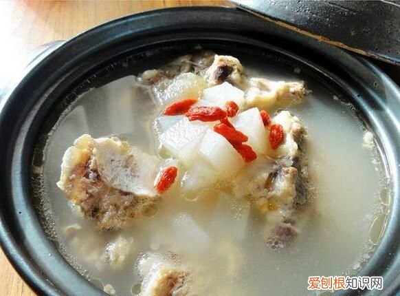 东北炖牛尾汤做法，哪些人不能喝牛尾汤 什么人不能喝牛尾汤