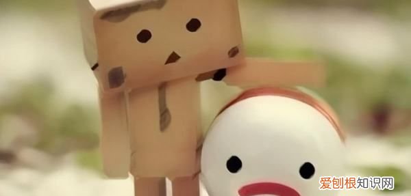 简短的劝节哀的句子，朋友亲人去世了如何安慰