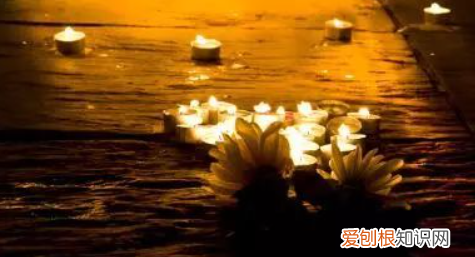 简短的劝节哀的句子，朋友亲人去世了如何安慰