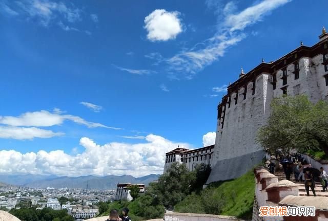 去布达拉宫坐飞机到哪