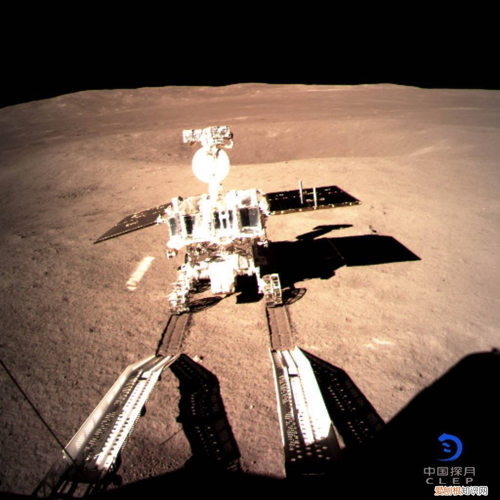 嫦娥五号在月球上自拍美腿，无意中暴露出与阿波罗11号最大的区别