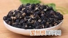 黑枸杞泡水什么颜色才是正宗的 黑枸杞泡水的颜色