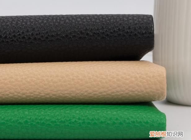 箱包pvc人造革的一般要 什么叫PVC箱包革