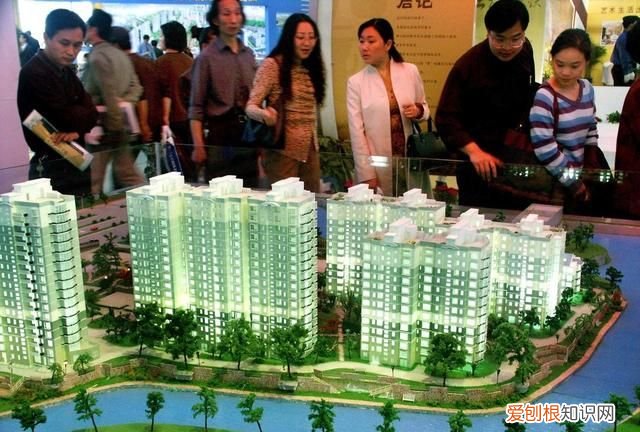 同音形似词scent、cent，scene、seen用拆分会意记忆很好记