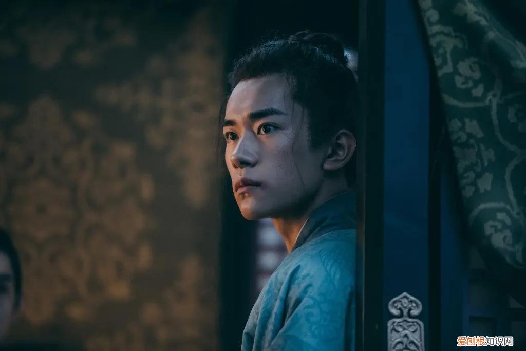 易烊千玺事件始末 易烊千玺事件是怎么回事