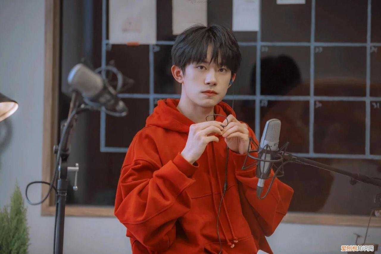 易烊千玺事件始末 易烊千玺事件是怎么回事