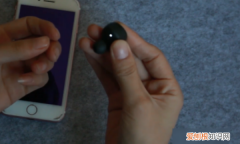 蓝牙耳机连手机怎么操作，蓝牙耳机怎么连接手机配对