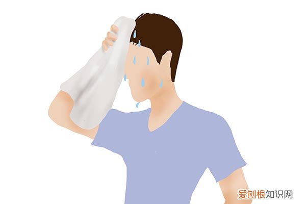 额头、鼻尖、胸部和背部出汗是什么意思