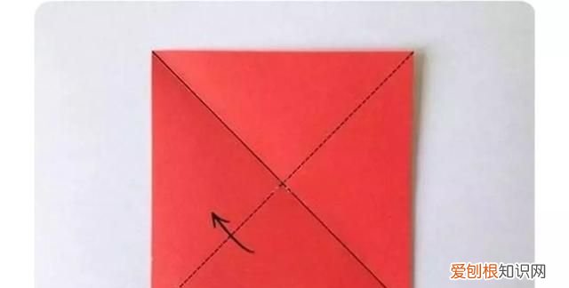 母亲节送妈妈什么礼物 手工 母亲节给妈妈做什么礼物最合适