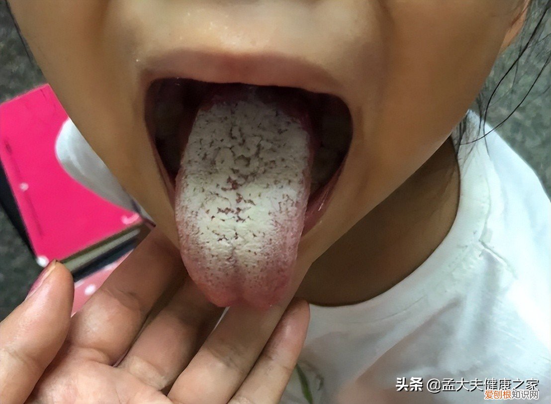 吃一次等于吃10个塑料袋,7岁男孩因为毒晚餐积食不长