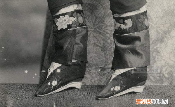 裹脚是从什么时候开始的 裹脚是从什么时候开始的