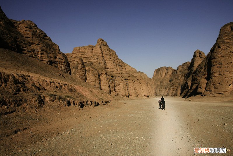 走西口是什么时候的事，有什么历史背景，大概有多少人走西口 走西口是从哪里走到哪里