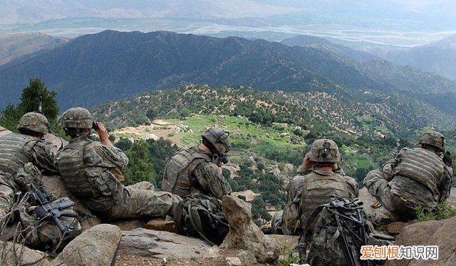 为什么美国42天打下伊拉克，20年打不下阿富汗 美国为什么不直接灭了阿富汗