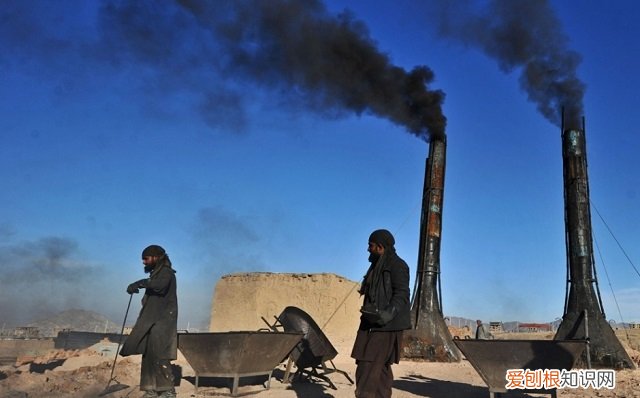 为什么美国42天打下伊拉克，20年打不下阿富汗 美国为什么不直接灭了阿富汗