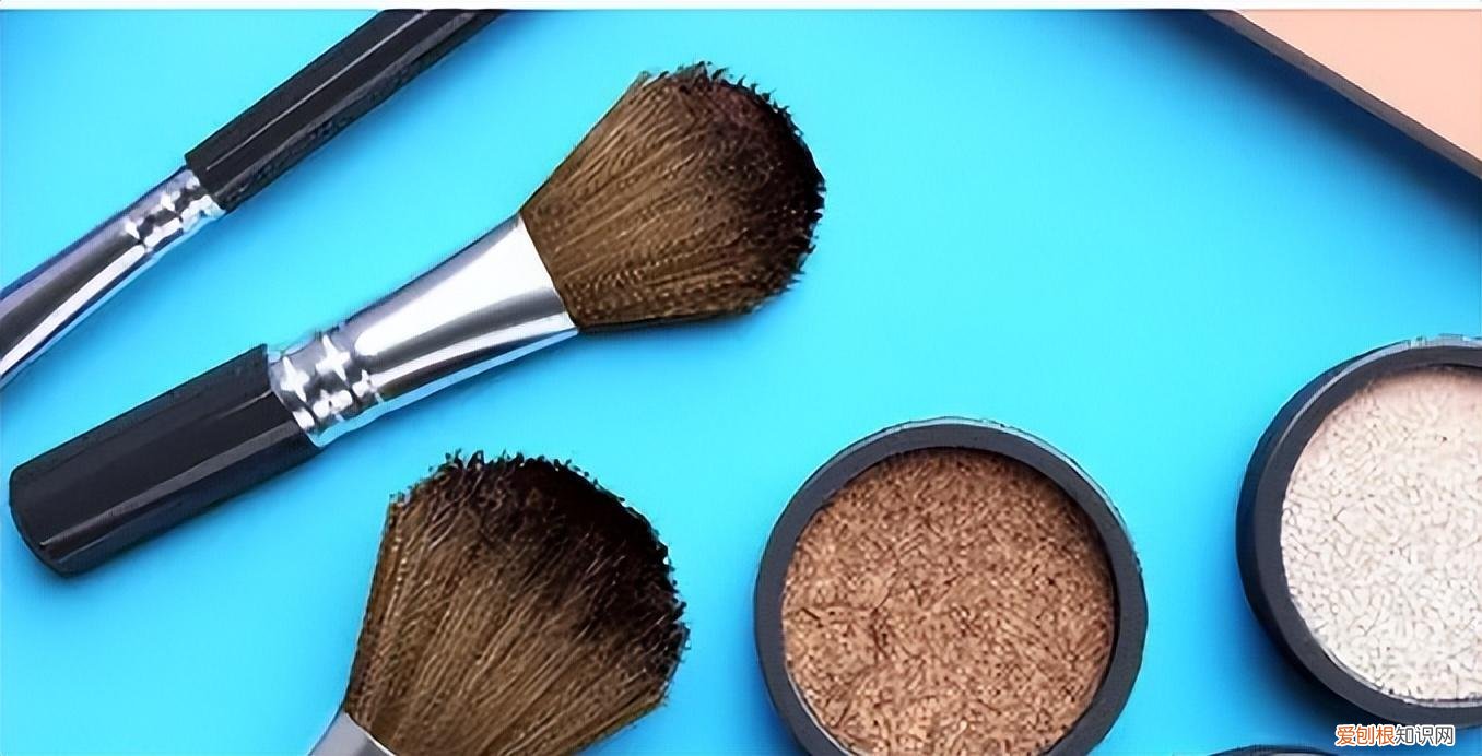 裸妆需要哪些化妆品步骤是什么 裸妆需要哪些化妆品