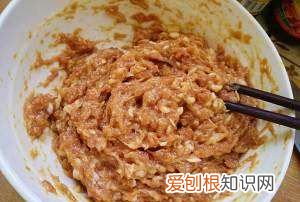 小白菜串丸子家常做法,小白菜汆丸子的做法窍门