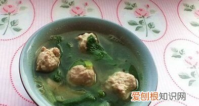 小白菜串丸子家常做法，小白菜汆丸子的做法窍门