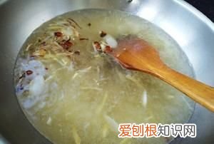 小白菜串丸子家常做法，小白菜汆丸子的做法窍门