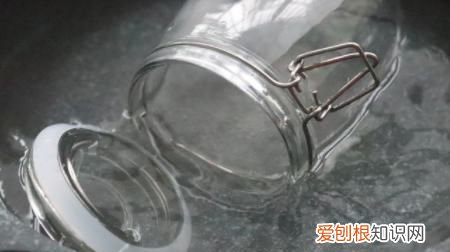 青梅泡酒要把青梅扎孔 青梅泡酒需要把青梅扎孔