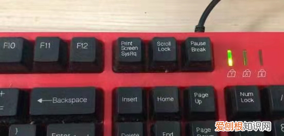 电脑键盘怎样进行截屏，电脑怎么用键盘截屏图片