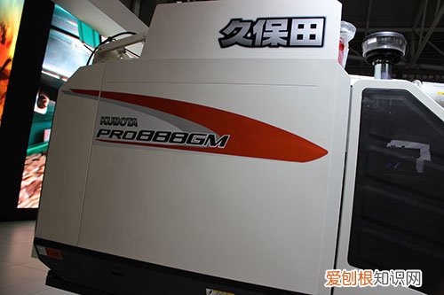 买半喂入水稻联合收获机的人多了。听问半喂入有优势吗?能买吗 水稻收割机