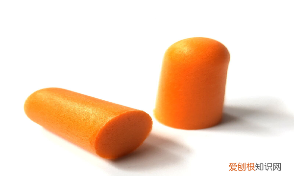 如何正确使用耳塞，耳塞戴不进去是为什么