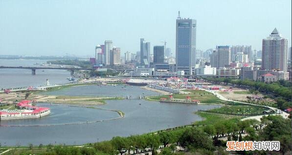黑龙江的省会城市为什么是哈尔滨，有哪些因素 黑龙江省会是哪个城市