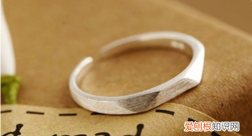 5925是什么材质，戒指5925是金还是银