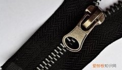 衣服拉链掉了怎么装回去，棉服拉链头掉了怎么装回去