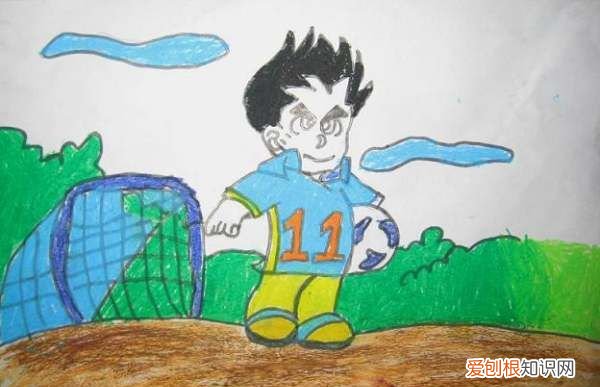 小学足球海报怎么画，一幅有关足球的儿童画怎么画好看