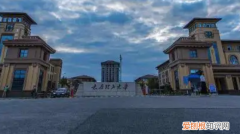 大学上课带什么东西，上大学要带什么证件