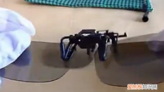 夹片式3d眼镜的戴法，如何使用夹片式3D眼镜